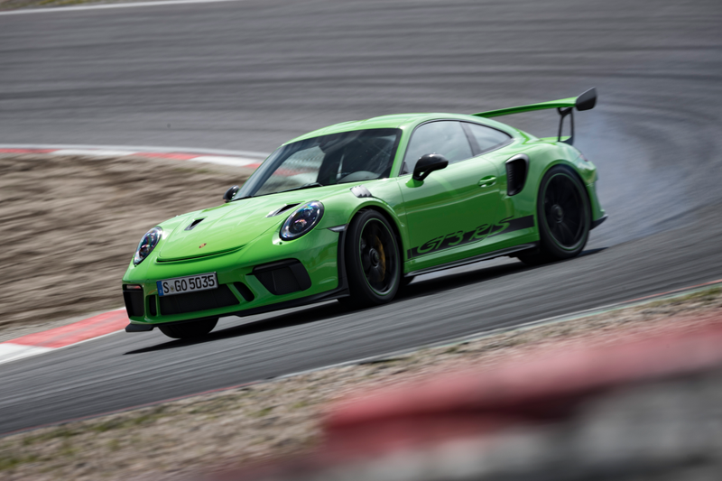 Illustration for article titled Put These Very Good 2019 Porsche 911 GT3 RS Photos In Your Life